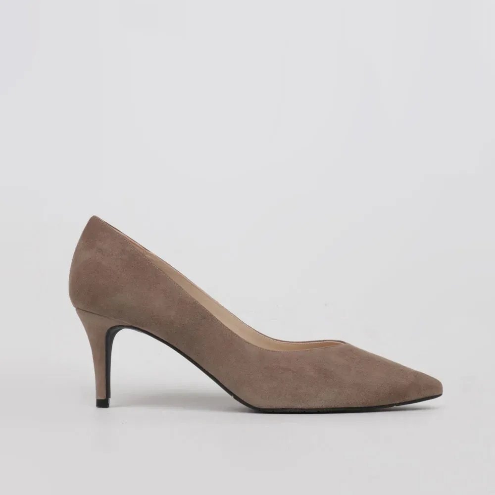 Taupe