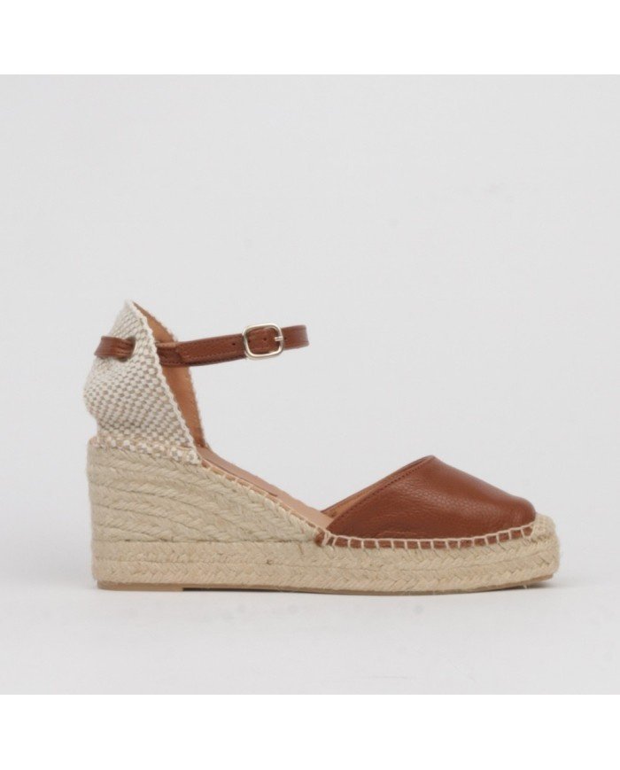 Skórzane espadryle na koturnie - obrazek 5